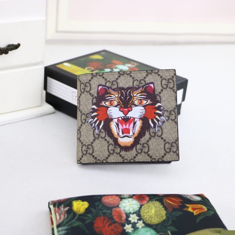 G*u*i wallets & purse